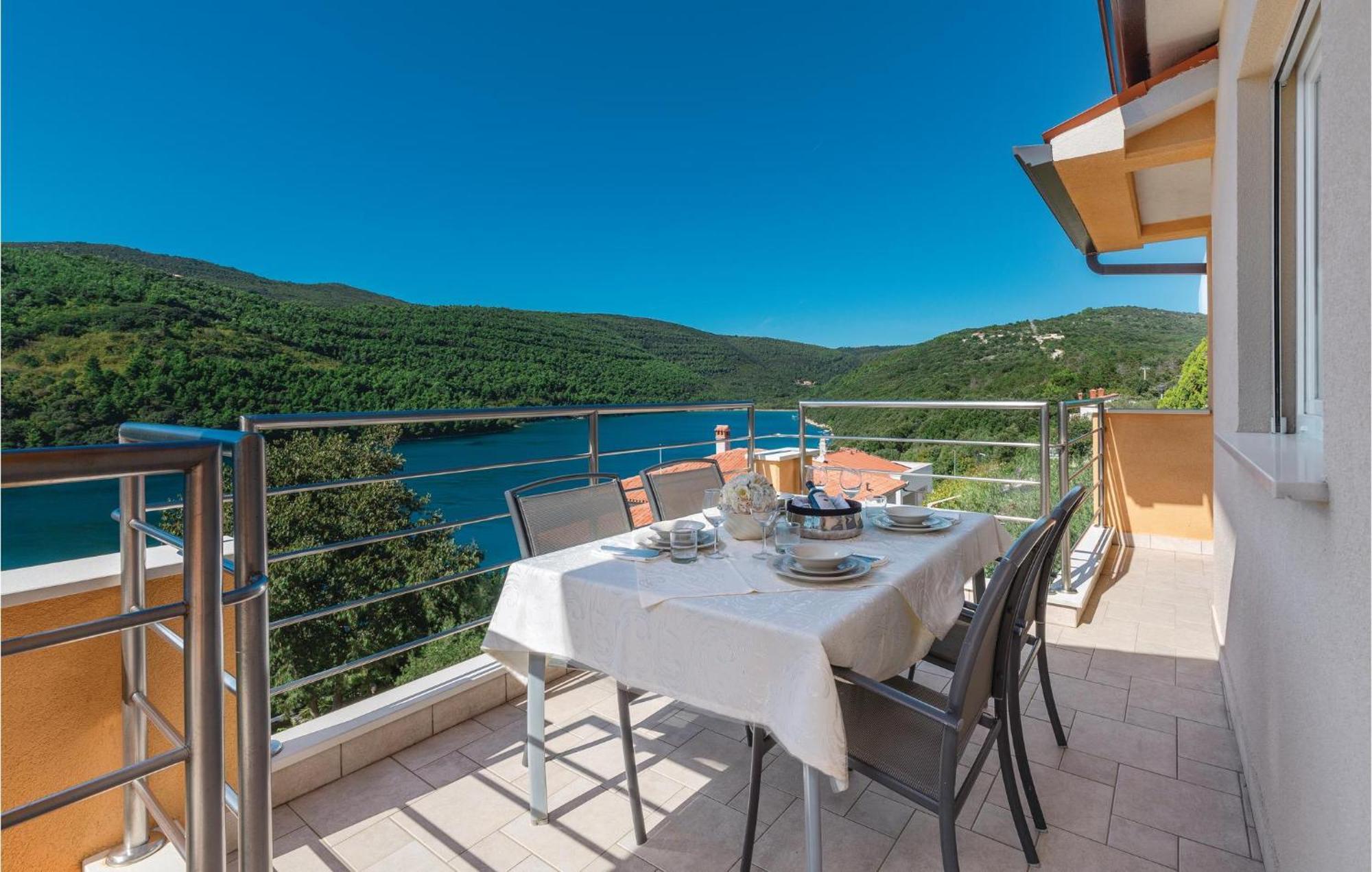 Gorgeous Apartment In Labin With Kitchen Экстерьер фото